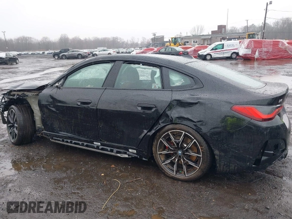 2024 BMW i4 M50 z VIN WBY33AW00RFS06591, wystawiony jako IAAI lot #41863252 z przebiegiem 15 260 mil mil oraz . Historia ofert i sprzedaży dostępna na DreamBid. Obrazek 20.