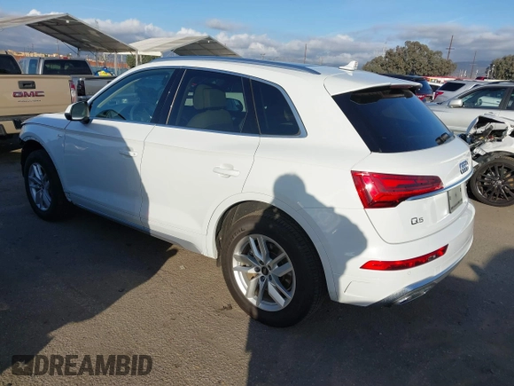 2023 Audi Q5 S line Premium with VIN WA1GAAFY7P2162649, listed as a IAAI auction lot 41540081 with 6,382 mi miles. Bid and sale history available at carsss.com. Image 3.