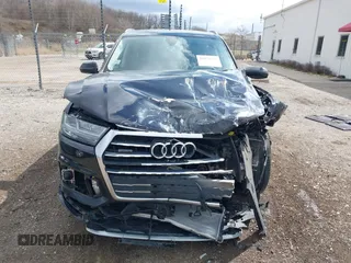 2018 Audi Q7 Prestige z VIN WA1VAAF75JD025929, wystawiony jako IAAI lot #41976794 z przebiegiem 89 640 mil mil oraz . Historia ofert i sprzedaży dostępna na DreamBid. Obrazek 12.