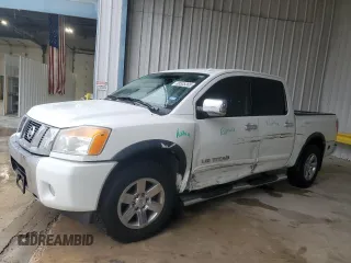 2015 Nissan Titan SV z VIN 1N6BA0ED1FN512408, wystawiony jako Copart lot #88535365 z przebiegiem 100 891 mil mil oraz Szkoda całkowita • Salvage title. Historia ofert i sprzedaży dostępna na DreamBid. Obrazek 1.