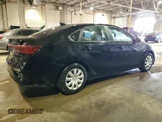 2021 Kia Forte FE with VIN 3KPF24AD4ME304958, listed as a Copart auction lot 48751115 with 117,297 mi miles and Clean Title. Bid and sale history available at carsss.com. Image 3.