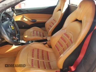 2018 Ferrari 488 z VIN ZFF80AMA1J0229687, wystawiony jako Copart lot #58090934 z przebiegiem Nie podano mil oraz Szkody całkowita. Historia ofert i sprzedaży dostępna na DreamBid. Obrazek 10.