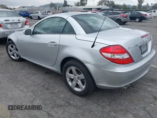 2006 Mercedes-Benz SLK 280 z VIN WDBWK54F26F130107, wystawiony jako IAAI lot #42067876 z przebiegiem 167 518 mil mil oraz . Historia ofert i sprzedaży dostępna na DreamBid. Obrazek 3.