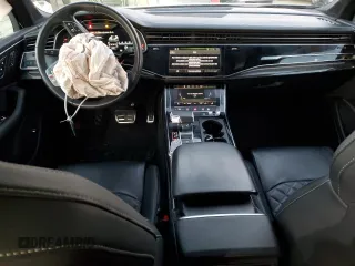2022 Audi SQ7 Premium Plus z VIN WA1AWBF77ND000641, wystawiony jako Copart lot #78383883 z przebiegiem 54 759 mil mil oraz . Historia ofert i sprzedaży dostępna na DreamBid. Obrazek 8.