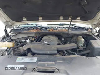 2002 Chevrolet Tahoe LS z VIN 1GNEC13Z12R145907, wystawiony jako IAAI lot #42144771 z przebiegiem 308 201 mil mil oraz . Historia ofert i sprzedaży dostępna na DreamBid. Obrazek 10.