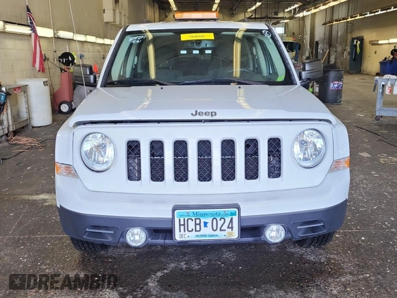 2016 Jeep Patriot Sport z VIN 1C4NJPBA7GD528994, wystawiony jako IAAI lot #42378751 z przebiegiem 73 807 mil mil oraz . Historia ofert i sprzedaży dostępna na DreamBid. Obrazek 3.