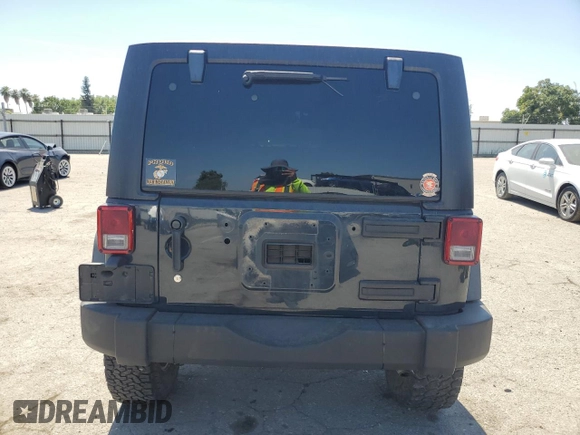 2018 Jeep Wrangler Unlimited Rubicon Recon z VIN 1C4BJWFG6JL857341, wystawiony jako Copart lot #60678185 z przebiegiem 64 115 mil mil oraz Szkoda całkowita • Salvage title. Historia ofert i sprzedaży dostępna na DreamBid. Obrazek 6.