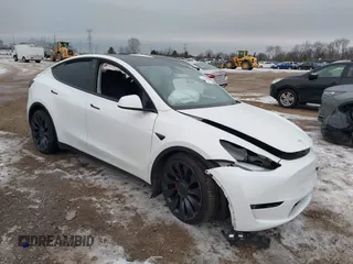2021 Tesla Model Y Performance with VIN 5YJYGDEF6MF261711, listed as a IAAI auction lot 41176208 with 25,687 mi miles and . Bid and sale history available at DreamBid. Image 1.