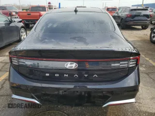 2024 Hyundai Sonata SEL z VIN KMHL14JA2RA409807, wystawiony jako Copart lot #53393045 z przebiegiem 5 661 mil mil oraz Szkoda całkowita • Salvage title. Historia ofert i sprzedaży dostępna na DreamBid. Obrazek 6.