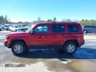 2014 Jeep Patriot Sport with VIN 1C4NJRBB6ED809492, listed as a IAAI auction lot 41644559 with 199,782 mi miles. Bid and sale history available at carsss.com. Image 14.