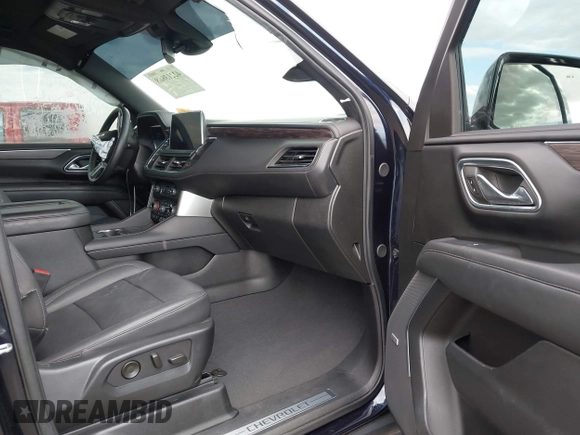 2023 Chevrolet Tahoe LT z VIN 1GNSCNKD5PR510046, wystawiony jako IAAI lot #42213868 z przebiegiem 35 761 mil mil oraz . Historia ofert i sprzedaży dostępna na DreamBid. Obrazek 5.