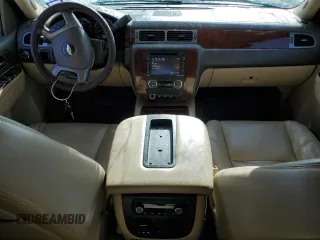 2013 Chevrolet Avalanche LTZ with VIN 3GNMCGE02DG208187, listed as a Copart auction lot 52190205 with 117,186 mi miles and Clean title. Bid and sale history available at DreamBid. Image 8.