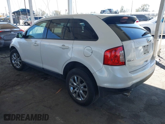 2013 Ford Edge SEL with VIN 2FMDK3JC8DBE38111, listed as a IAAI auction lot 41878339 with 109,240 mi miles. Bid and sale history available at carsss.com. Image 3.