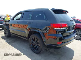 2019 Jeep Grand Cherokee Laredo z VIN 1C4RJEAG7KC858239, wystawiony jako IAAI lot #42587403 z przebiegiem 41 879 mil mil oraz . Historia ofert i sprzedaży dostępna na DreamBid. Obrazek 3.