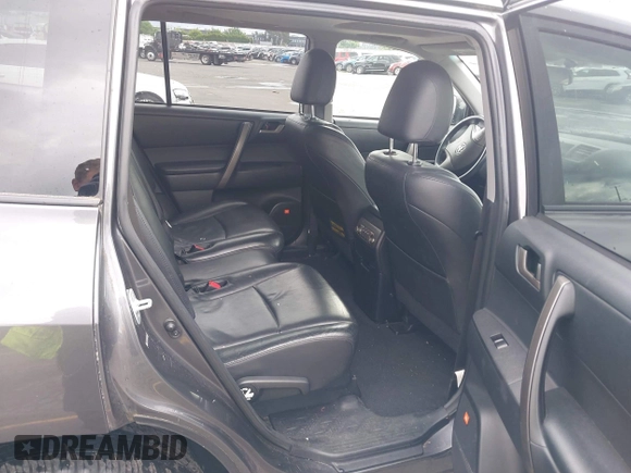 2008 Toyota Highlander Sport with VIN JTEES43A582068687, listed as a IAAI auction lot 42358242 with 137,099 mi miles and . Bid and sale history available at DreamBid. Image 8.