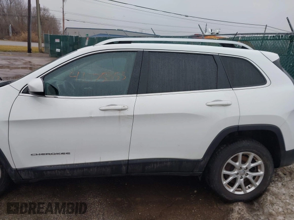 2016 Jeep Cherokee Latitude with VIN 1C4PJMCB3GW193834, listed as a IAAI auction lot 41675853 with 149,296 mi miles. Bid and sale history available at carsss.com. Image 14.