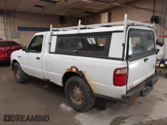 2004 Ford Ranger XL z VIN 1FTYR10D14TA08047, wystawiony jako IAAI lot #42831791 z przebiegiem 240 647 mil mil oraz . Historia ofert i sprzedaży dostępna na DreamBid. Obrazek 3.