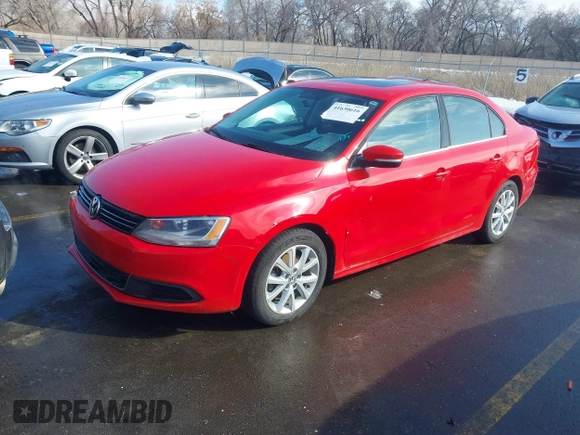 2014 Volkswagen Jetta Sedan SE w/Connectivity with VIN 3VWD07AJ7EM288652, listed as a IAAI auction lot 41630616 with 130,860 mi miles. Bid and sale history available at carsss.com. Image 17.