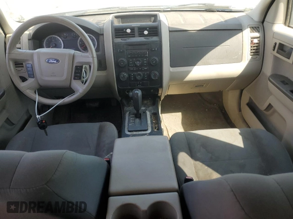 2010 Ford Escape XLS с VIN 1FMCU0C71AKC79020, выставлен на аукционе Copart как лот 52207675 с пробегом 188 415 миль миль и Списание • Salvage title. История ставок и продаж доступна на DreamBid. Изображение 8.