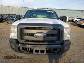 2013 Ford F-250 XL z VIN 1FTBF2B69DEA76457, wystawiony jako Copart lot #52568575 z przebiegiem 242 172 mil mil oraz Czysty tytuł • Clean title. Historia ofert i sprzedaży dostępna na DreamBid. Obrazek 5.