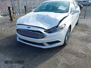 2018 Ford Fusion SE with VIN 3FA6P0HDXJR127018, listed as a IAAI auction lot 42013450 with 93,761 mi miles. Bid and sale history available at carsss.com. Image 6.