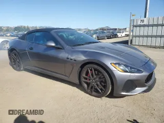 2019 Maserati GranTurismo Sport z VIN ZAM45VMAXK0312263, wystawiony jako Copart lot #58569595 z przebiegiem 4 574 mil mil oraz Szkoda całkowita • Salvage title. Historia ofert i sprzedaży dostępna na DreamBid. Obrazek 4.
