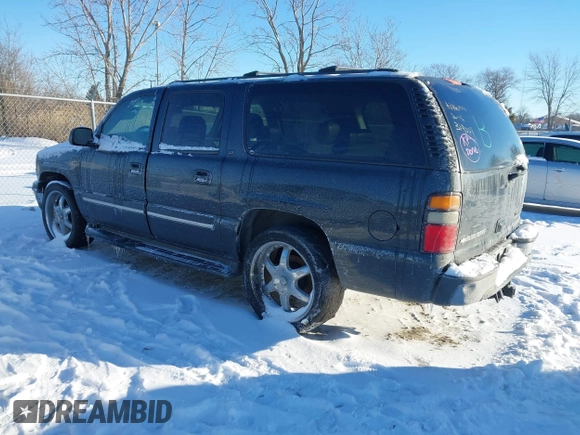 2004 Chevrolet Suburban LS with VIN 3GNEC16Z94G319009, listed as a IAAI auction lot 41531390 with 259,957 mi miles. Bid and sale history available at carsss.com. Image 3.
