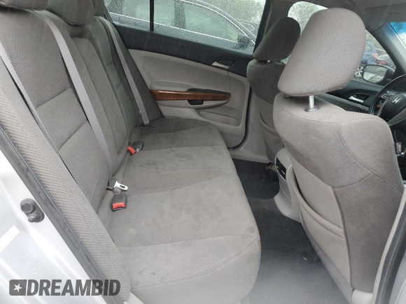 2011 Honda Accord EX z VIN 1HGCP3F71BA000716, wystawiony jako Copart lot #56414415 z przebiegiem 173 487 mil mil oraz Szkoda całkowita • Salvage title. Historia ofert i sprzedaży dostępna na DreamBid. Obrazek 10.