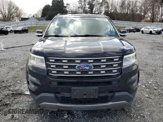 2017 Ford Explorer XLT z VIN 1FM5K7D85HGA35690, wystawiony jako Copart lot #47693985 z przebiegiem 171 884 mil mil oraz Szkoda całkowita • Salvage title. Historia ofert i sprzedaży dostępna na DreamBid. Obrazek 5.