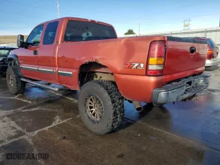 2001 Chevrolet Silverado 1500 LS with VIN 2GCEK19T711280556, listed as a Copart auction lot 49480605 with 252,124 mi miles and Salvage Title. Bid and sale history available at carsss.com. Image 2.