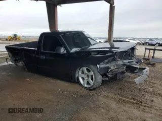 2004 Chevrolet Silverado 1500 LS with VIN 1GCEC14V14Z102952, listed as a Copart auction lot 86452024 with 94,551 mi miles and Salvage Title. Bid and sale history available at carsss.com. Image 4.