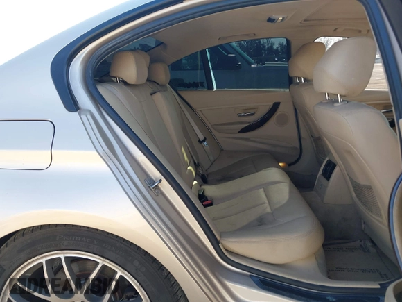 2014 BMW 3 Series 328i with VIN WBA3C1C53EK117260, listed as a IAAI auction lot 41996712 with 92,725 mi miles and . Bid and sale history available at carsss.com. Image 8.