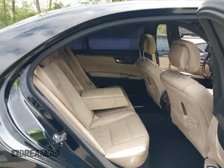 2012 Mercedes-Benz S 550 z VIN WDDNG7DB3CA429417, wystawiony jako IAAI lot #42125474 z przebiegiem Nie podano mil oraz . Historia ofert i sprzedaży dostępna na DreamBid. Obrazek 8.