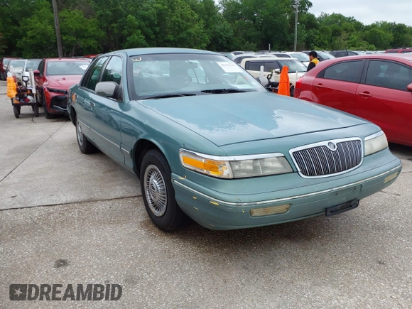1997 Mercury Grand Marquis GS z VIN 2MELM74W8VX735986, wystawiony jako IAAI lot #42127919 z przebiegiem 135 895 mil mil oraz . Historia ofert i sprzedaży dostępna na DreamBid. Obrazek 1.