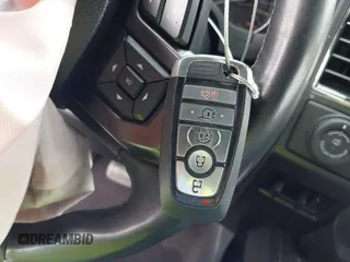 2021 Ford Expedition Max Limited с VIN 1FMJK2AT1MEA80822, выставлен на аукционе IAAI как лот 42055900 с пробегом 94 022 миль миль и . История ставок и продаж доступна на DreamBid. Изображение 11.