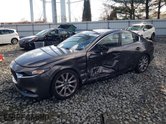 2019 Mazda 3 w/Select Pkg with VIN 3MZBPAAL0KM113155, listed as a Copart auction lot 84405104 with 55,542 mi miles and Salvage Title. Bid and sale history available at carsss.com. Image 1.