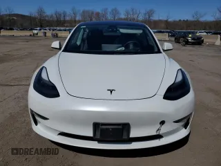 2022 Tesla Model 3 with VIN 5YJ3E1EA2NF121501, listed as a Copart auction lot 52408345 with 0 mi miles and Salvage Title. Bid and sale history available at carsss.com. Image 5.