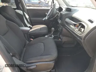 2020 Jeep Renegade Latitude with VIN ZACNJABB2LPL25025, listed as a Copart auction lot 59745345 with 76,988 mi miles and Non repairable. Bid and sale history available at DreamBid. Image 7.