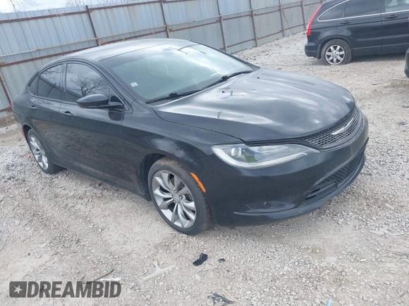 2015 Chrysler 200 S with VIN 1C3CCCBB4FN746827, listed as a IAAI auction lot 42035694 with 1 mi miles. Bid and sale history available at carsss.com. Image 1.