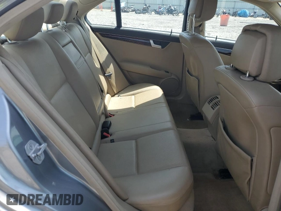 2013 Mercedes-Benz C 250 Sport с VIN WDDGF4HB7DR282607, выставлен на аукционе Copart как лот 57677125 с пробегом 217 925 миль миль и Чистый • Clean title. История ставок и продаж доступна на DreamBid. Изображение 10.