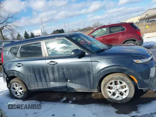 2020 Kia Soul S with VIN KNDJ23AUXL7097950, listed as a IAAI auction lot 41546970 with 45,752 mi miles. Bid and sale history available at carsss.com. Image 13.