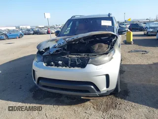 2017 Land Rover Discovery HSE Luxury z VIN SALRHBBK6HA018964, wystawiony jako IAAI lot #42041829 z przebiegiem Nie podano mil oraz . Historia ofert i sprzedaży dostępna na DreamBid. Obrazek 6.