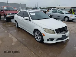 2008 Mercedes-Benz C 300 Sport z VIN WDDGF54X48R014482, wystawiony jako IAAI lot #41798188 z przebiegiem 140 179 mil mil oraz . Historia ofert i sprzedaży dostępna na DreamBid. Obrazek 1.