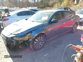 2024 Nissan Altima SV with VIN 1N4BL4DV3RN322621, listed as a IAAI auction lot 40843918 with 19,242 mi miles and . Bid and sale history available at DreamBid. Image 18.