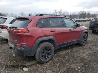 2017 Jeep Cherokee Trailhawk L Plus with VIN 1C4PJMBB6HW581711, listed as a Copart auction lot 89088395 with 102,365 mi miles and Salvage Title. Bid and sale history available at carsss.com. Image 3.