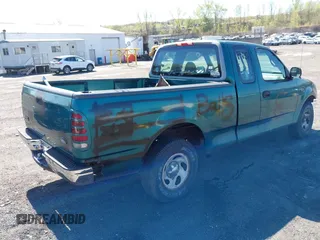 1997 Ford F-150 z VIN 1FTDX1768VNA88478, wystawiony jako IAAI lot #42080621 z przebiegiem 159 160 mil mil oraz . Historia ofert i sprzedaży dostępna na DreamBid. Obrazek 4.
