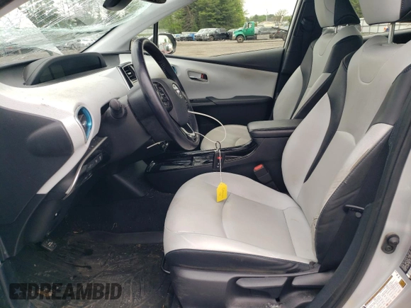 2020 Toyota Prius LE with VIN JTDL9RFU3L3017587, listed as a Copart auction lot 55431755 with 61,507 mi miles and Salvage Title. Bid and sale history available at DreamBid. Image 7.