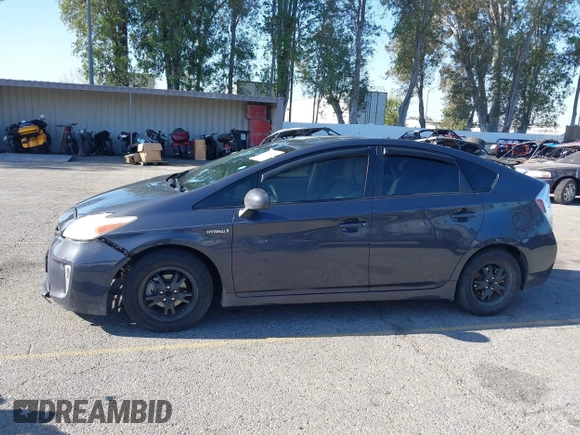 2013 Toyota Prius One with VIN JTDKN3DU9D5559161, listed as a IAAI auction lot 41995781 with 195,694 mi miles. Bid and sale history available at carsss.com. Image 14.