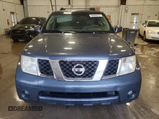 2005 Nissan Pathfinder LE z VIN 5N1AR18WX5C782110, wystawiony jako Copart lot #56986635 z przebiegiem 149 390 mil mil oraz Czysty tytuł • Clean title. Historia ofert i sprzedaży dostępna na DreamBid. Obrazek 5.