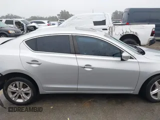 2013 Acura ILX with VIN 19VDE1F3XDE021230, listed as a IAAI auction lot 41586378 with 207,274 mi miles. Bid and sale history available at carsss.com. Image 14.